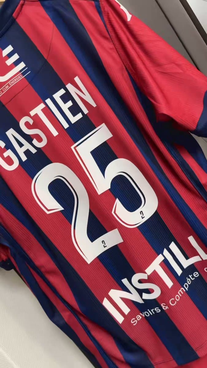 AfdCXhbcid7oqIau