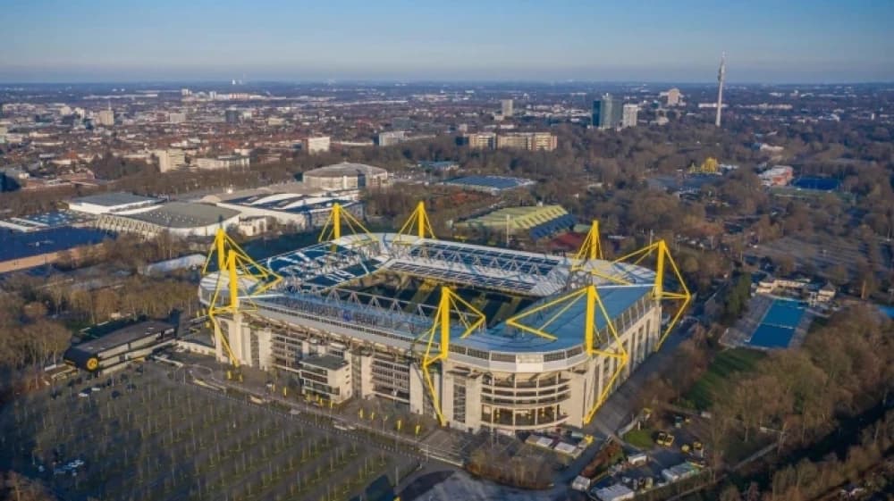 Signal Iduna Park: The Beating Heart of Borussia Dortmund and a Temple of Football Passion Signal Iduna Park: The Beating Heart of Borussia Dortmund and a Temple of Football Passion